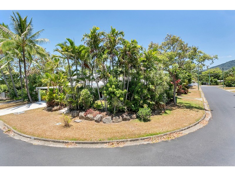 51 Terebra Street, Palm Cove QLD 4879