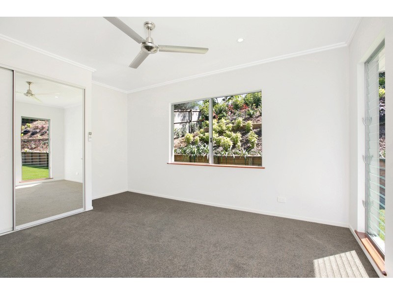 37 Catamaran Circuit, Trinity Beach QLD 4879