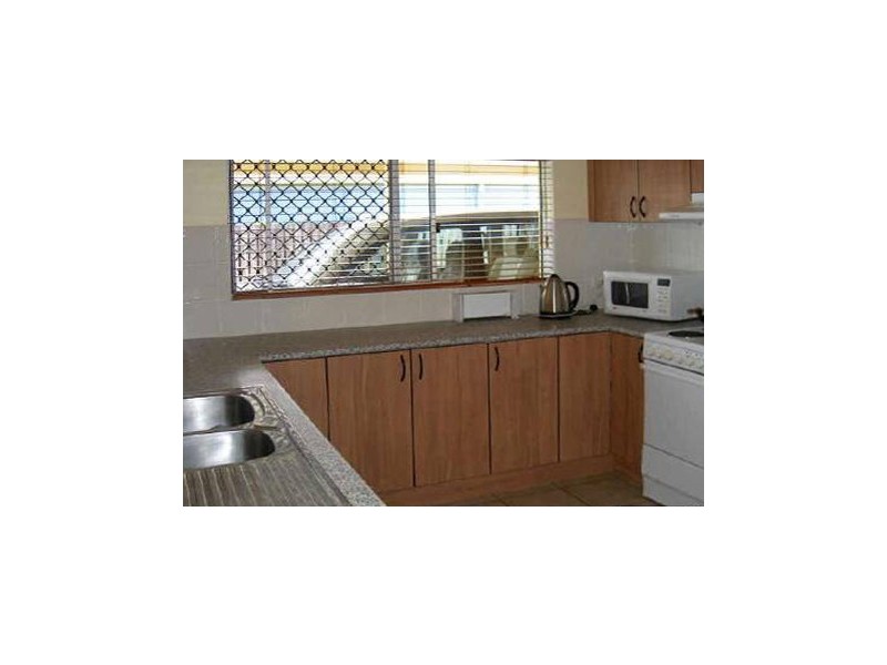 18 Sherwood Close, Brinsmead QLD 4870