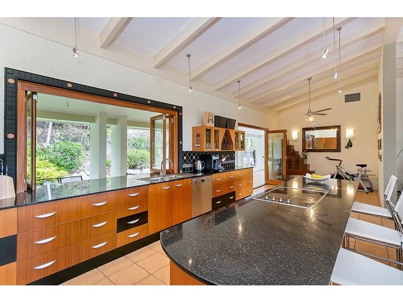 30-32 Alexandra Street, Clifton Beach QLD 4879