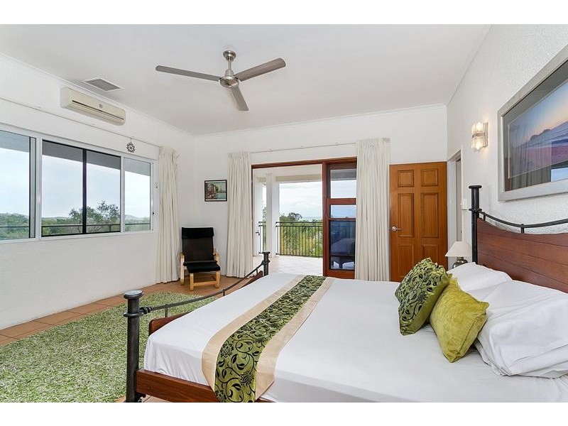 30-32 Alexandra Street, Clifton Beach QLD 4879