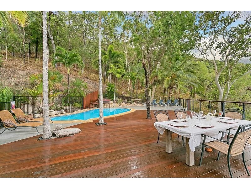 30-32 Alexandra Street, Clifton Beach QLD 4879
