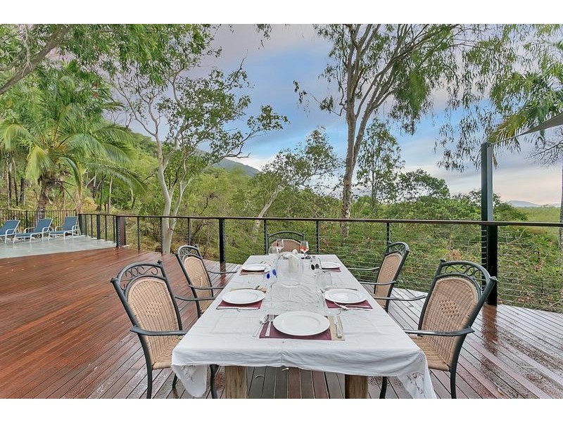 30-32 Alexandra Street, Clifton Beach QLD 4879