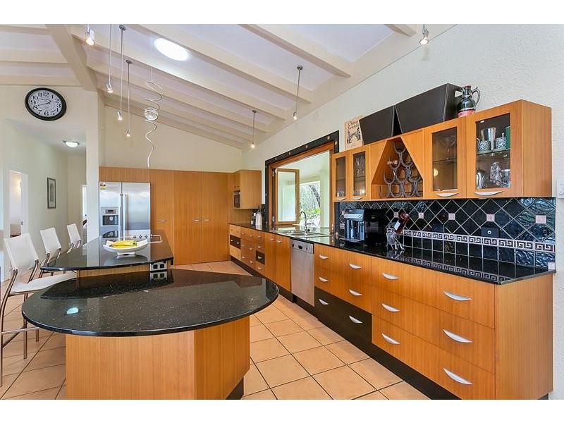 30-32 Alexandra Street, Clifton Beach QLD 4879