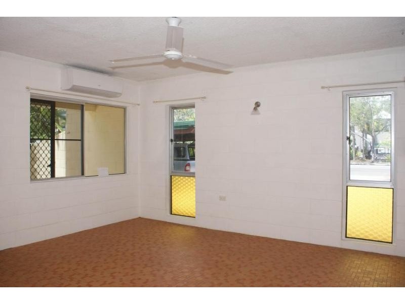 1/552 Varley St, Yorkeys Knob QLD 4878