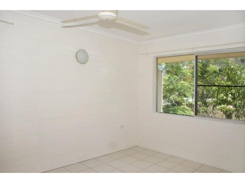 1/552 Varley St, Yorkeys Knob QLD 4878