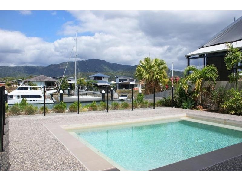 17 Brindabella Quay, Trinity Park QLD 4879