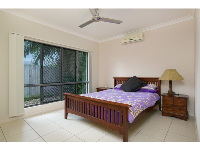 6 Savaii Close, Palm Cove QLD 4879