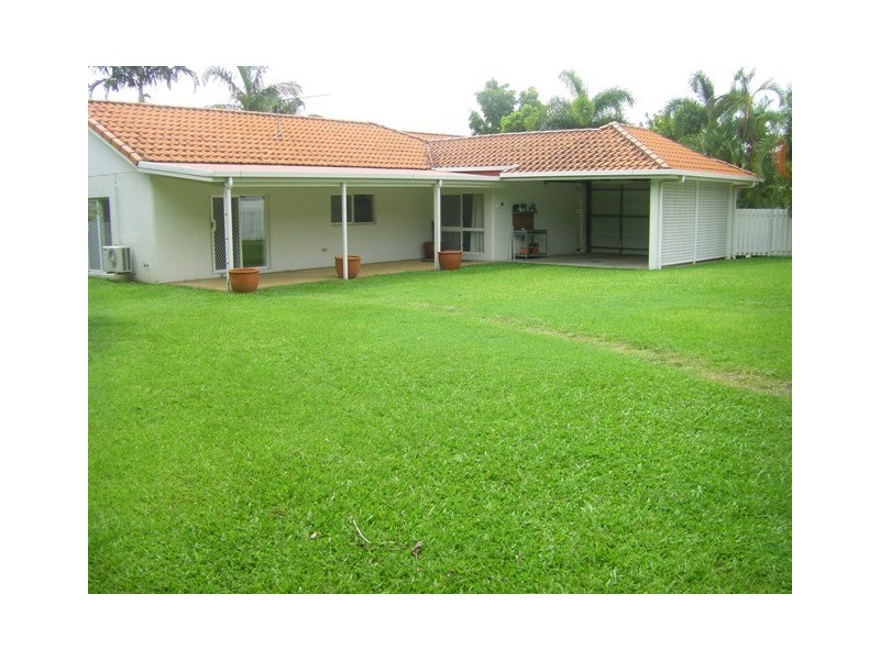 48 Bouganvillea St, Kewarra Beach QLD 4879