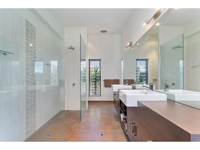 89 Roberts Drive, Trinity Beach QLD 4879