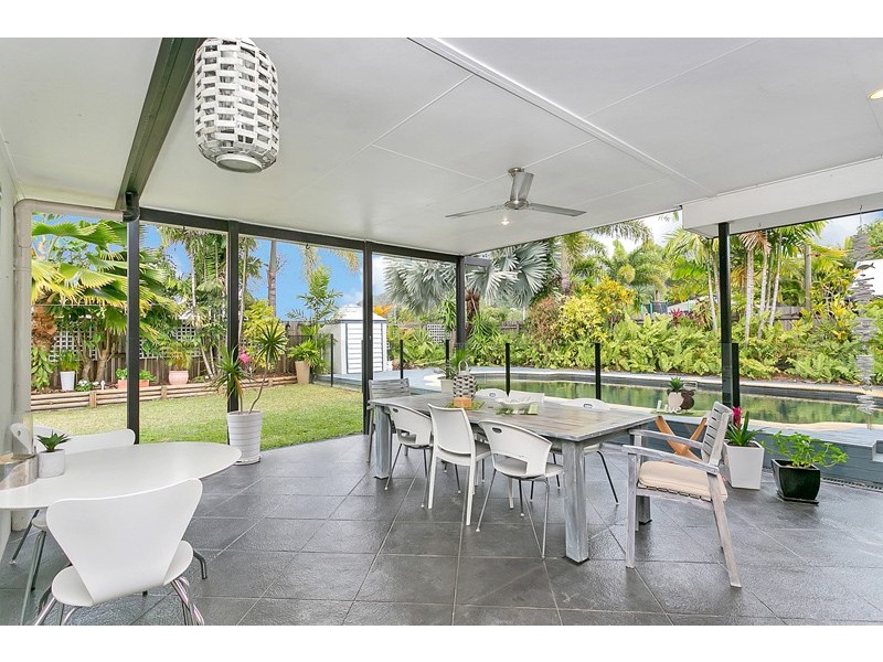 10 Warana Close, Kewarra Beach QLD 4879