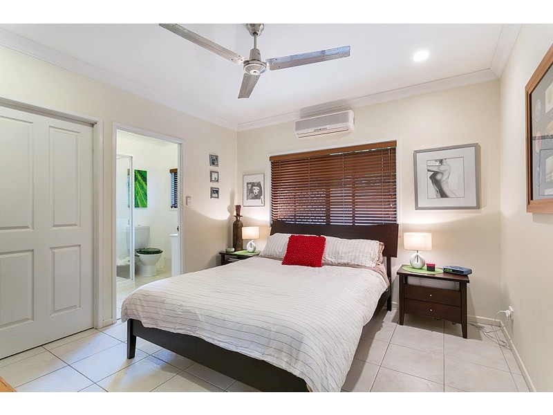 10 Warana Close, Kewarra Beach QLD 4879