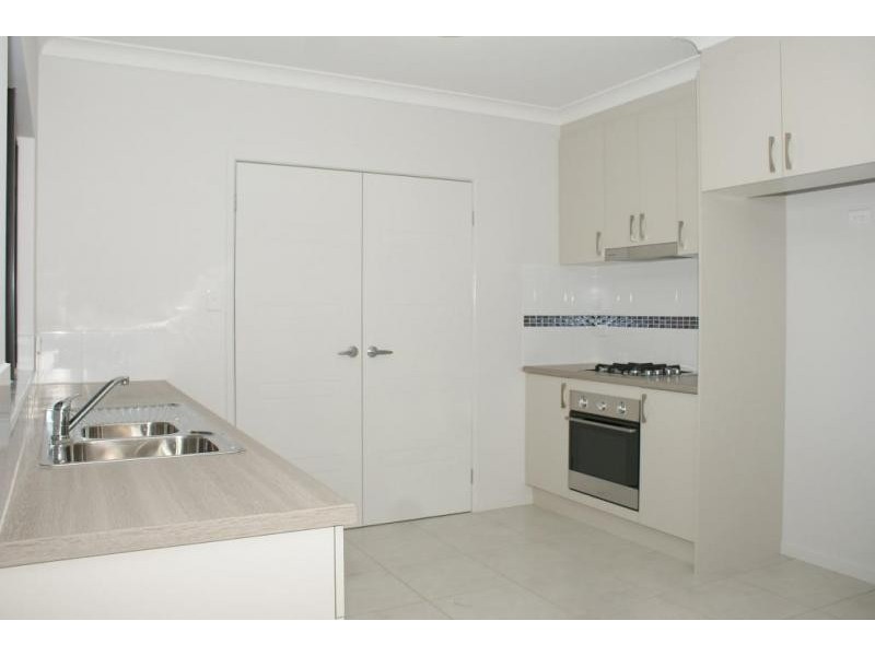 164 Roberts Dve, Trinity Beach QLD 4879