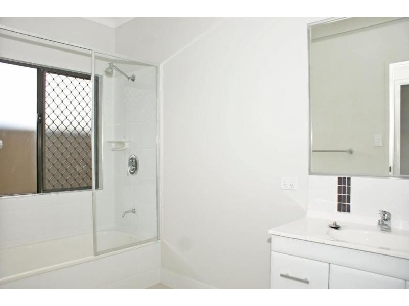 164 Roberts Dve, Trinity Beach QLD 4879