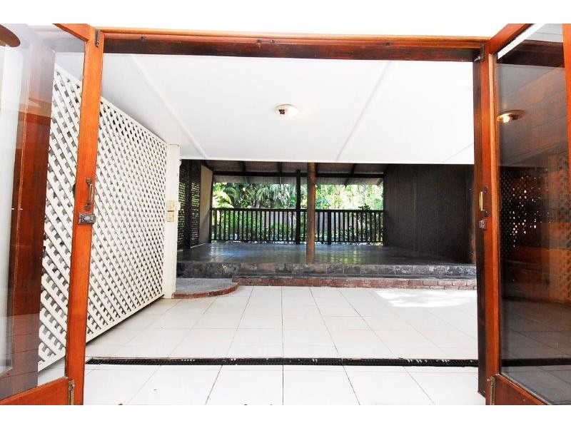 15-17 Upolu Esplanade, Clifton Beach QLD 4879