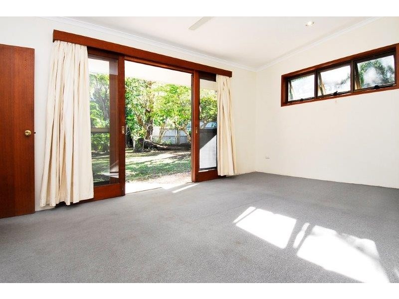 15-17 Upolu Esplanade, Clifton Beach QLD 4879
