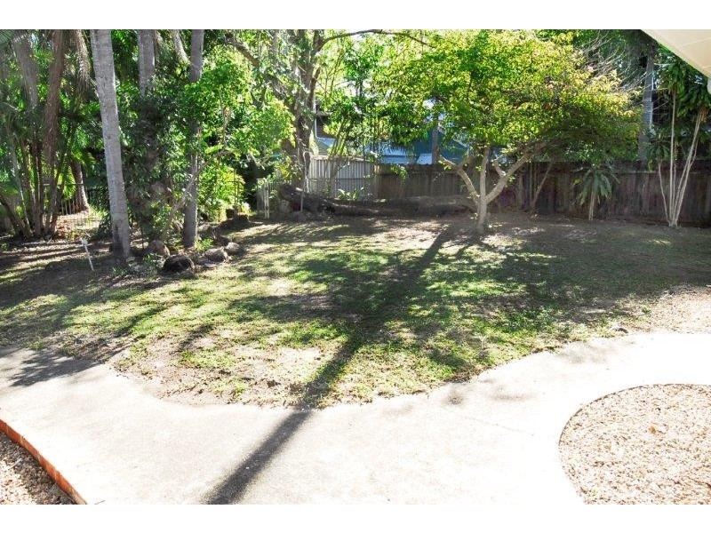 15-17 Upolu Esplanade, Clifton Beach QLD 4879