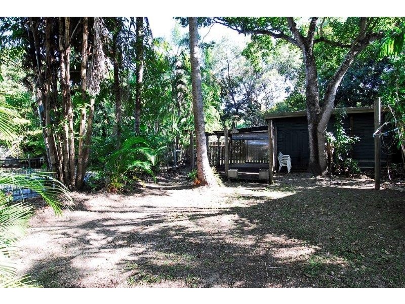 15-17 Upolu Esplanade, Clifton Beach QLD 4879