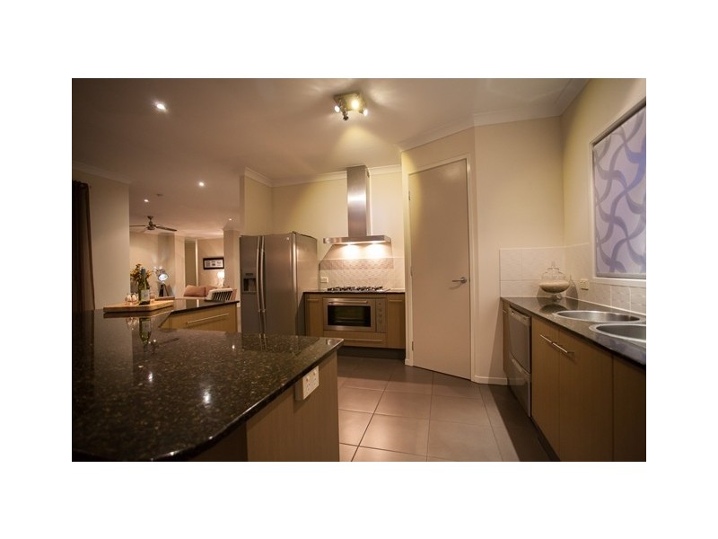 11 Iridescent Drive, Trinity Park QLD 4879