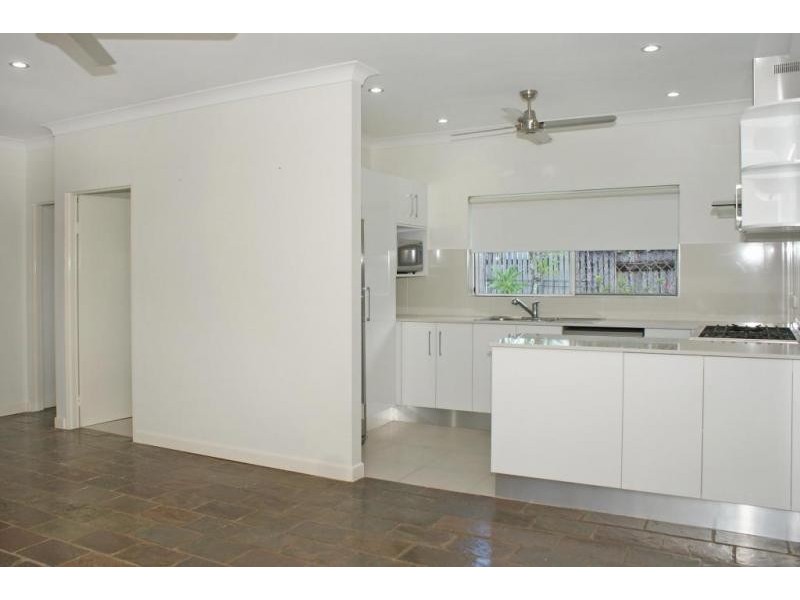 2/8 Portsea Cres, Kewarra Beach QLD 4879