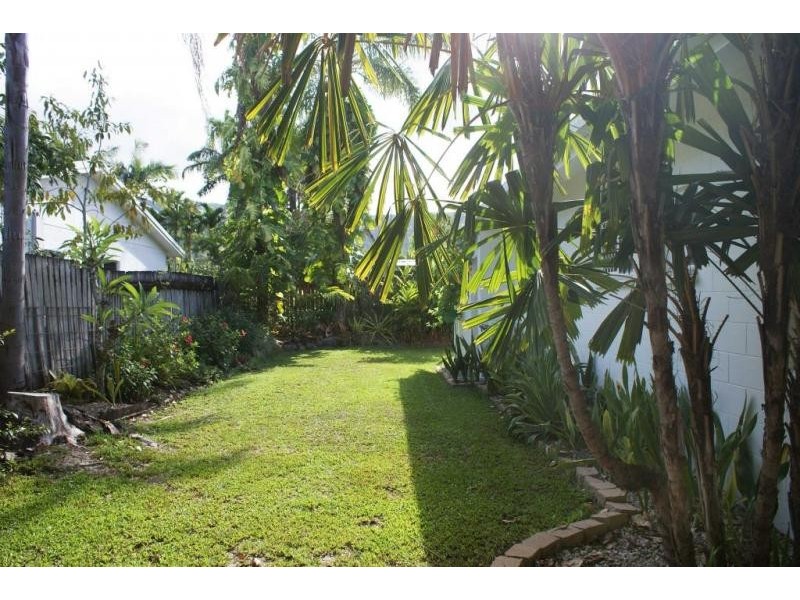 2/8 Portsea Cres, Kewarra Beach QLD 4879