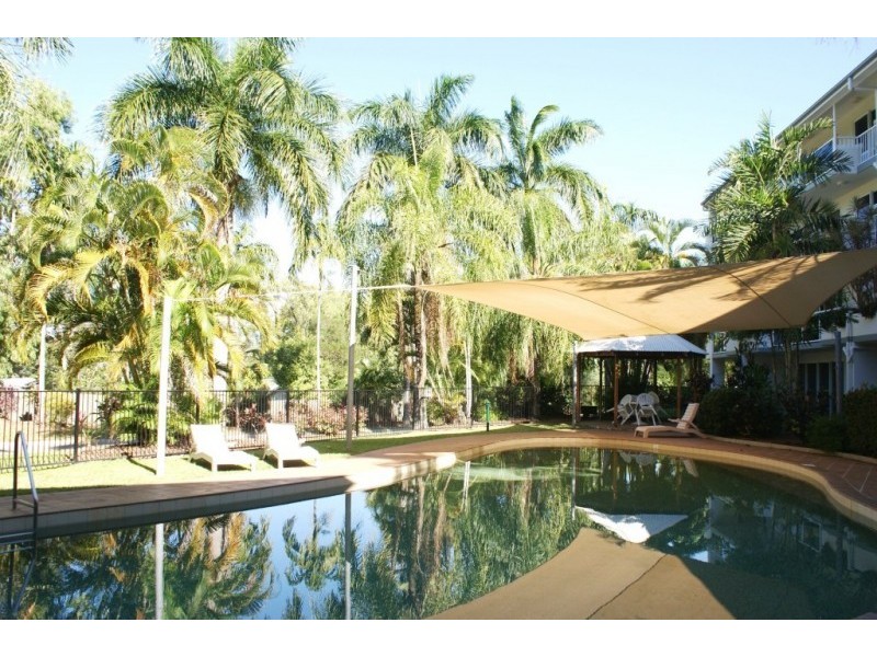 Palm Cove QLD 4879