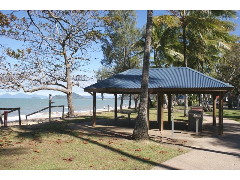 Palm Cove QLD 4879