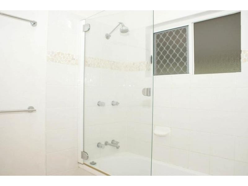 4 Bligh St, Palm Cove QLD 4879