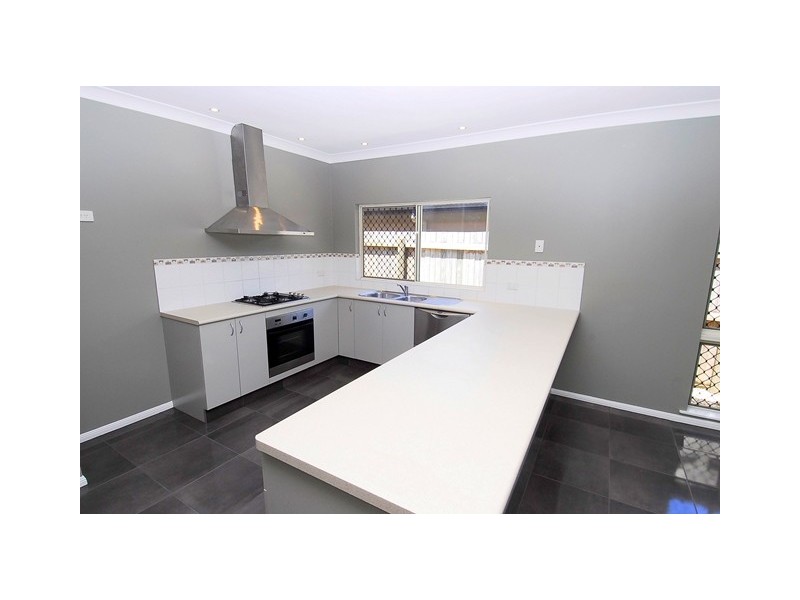 97 Cedar Road, Palm Cove QLD 4879