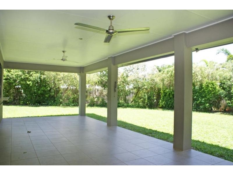 13 Propeller Crt, Trinity Beach QLD 4879