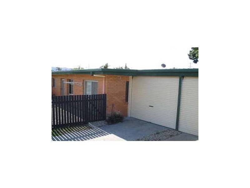 3/75 Mann St, Westcourt QLD 4870