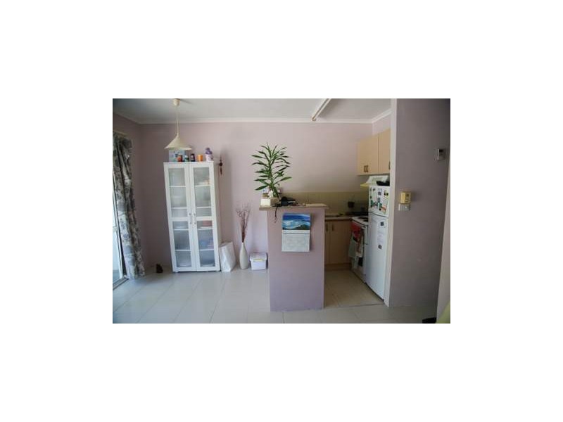 1/88 Cedar Rd, Palm Cove QLD 4879
