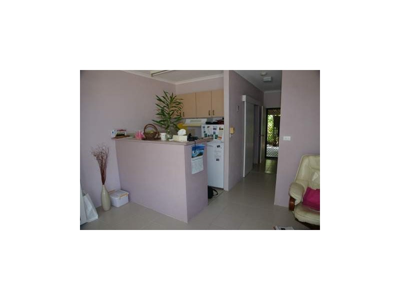1/88 Cedar Rd, Palm Cove QLD 4879