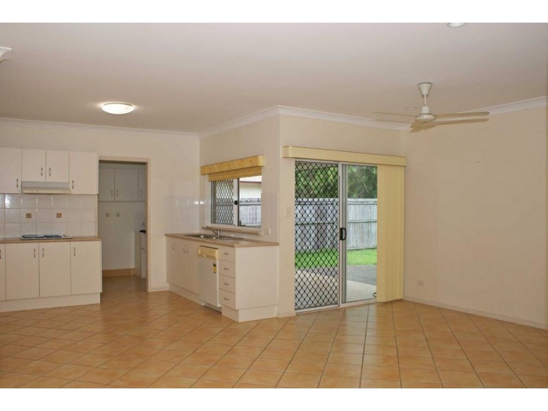 11 Greenhaven Close, Clifton Beach QLD 4879