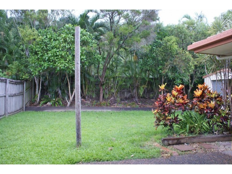 11 Greenhaven Close, Clifton Beach QLD 4879