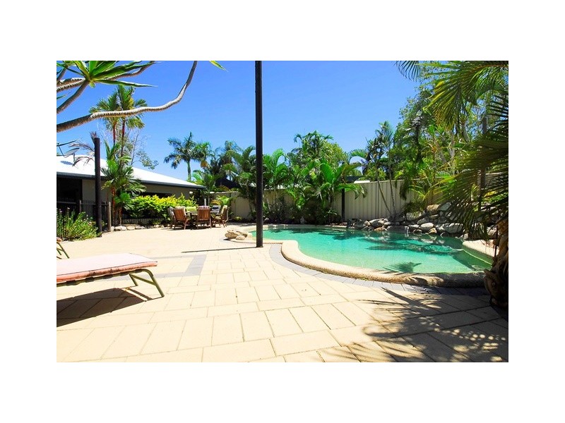 39 Beaver Street, Clifton Beach QLD 4879