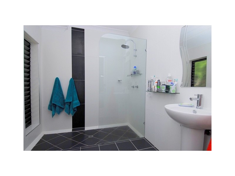 39 Beaver Street, Clifton Beach QLD 4879