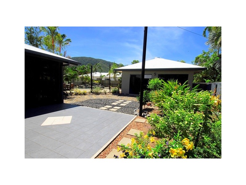 39 Beaver Street, Clifton Beach QLD 4879