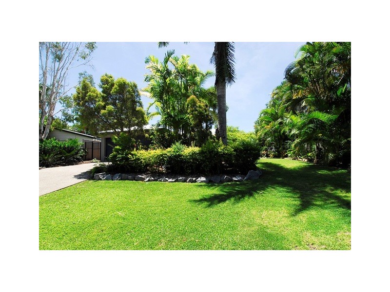39 Beaver Street, Clifton Beach QLD 4879