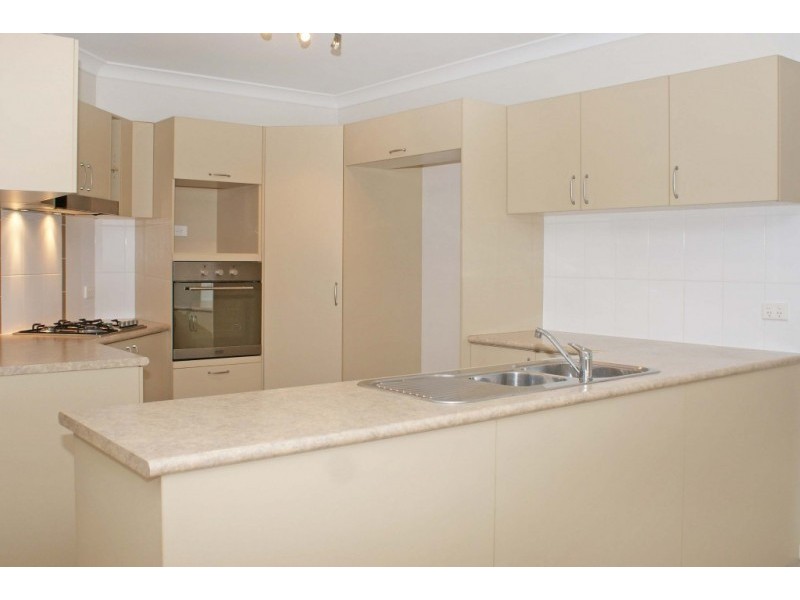 12 Redcap Bend, Trinity Park QLD 4879