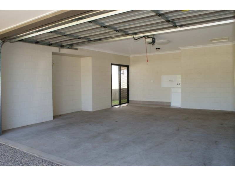 12 Redcap Bend, Trinity Park QLD 4879