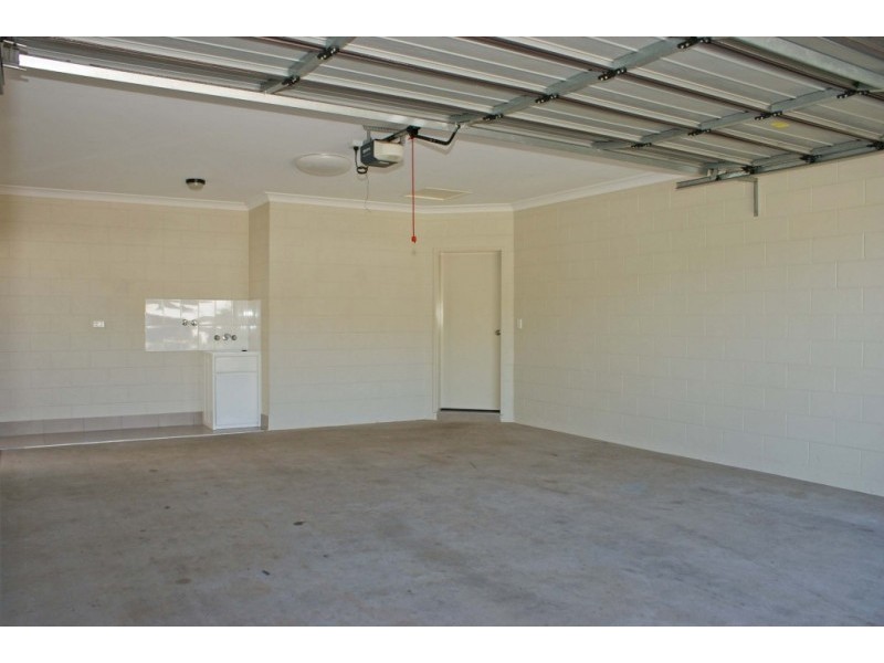 12 Redcap Bend, Trinity Park QLD 4879