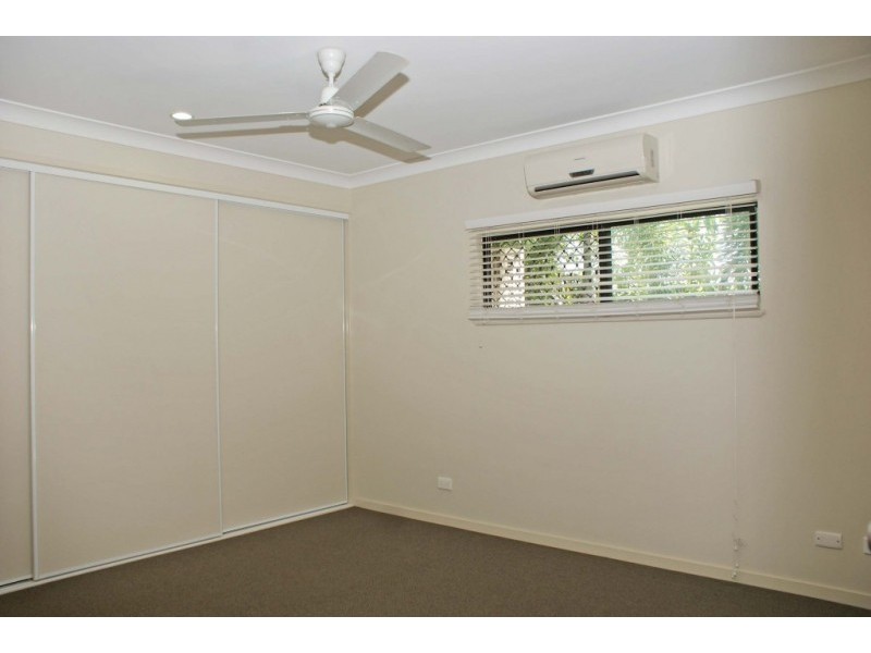 12 Redcap Bend, Trinity Park QLD 4879