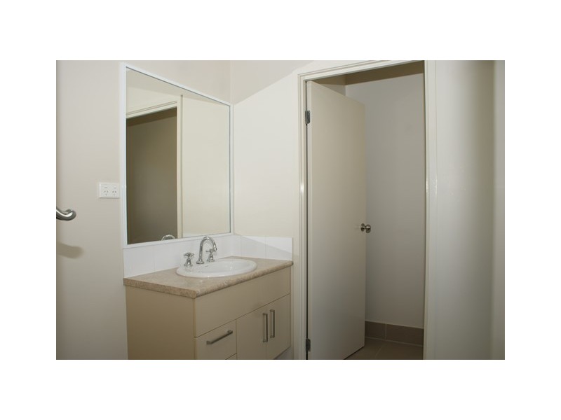 12 Redcap Bend, Trinity Park QLD 4879