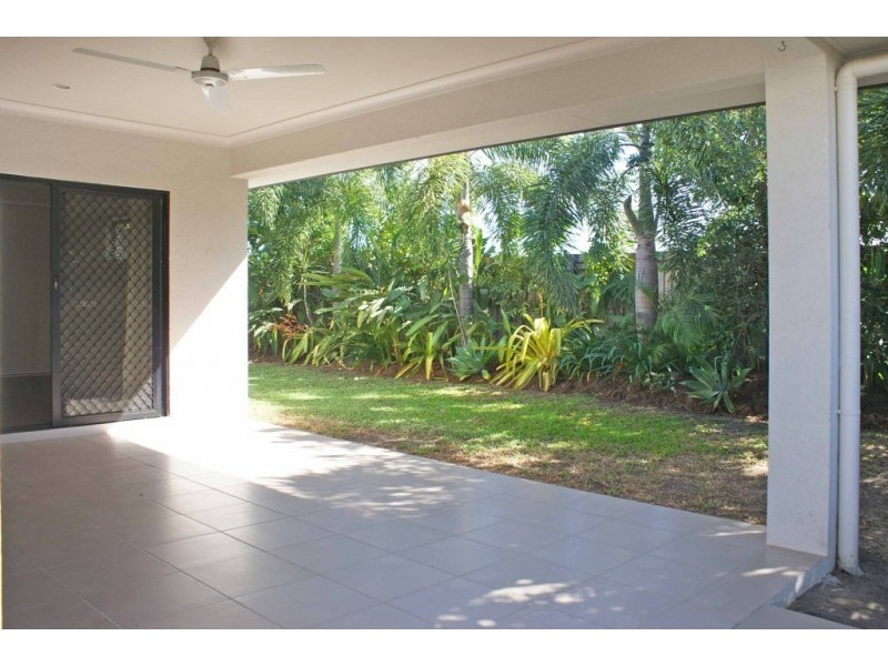 12 Redcap Bend, Trinity Park QLD 4879