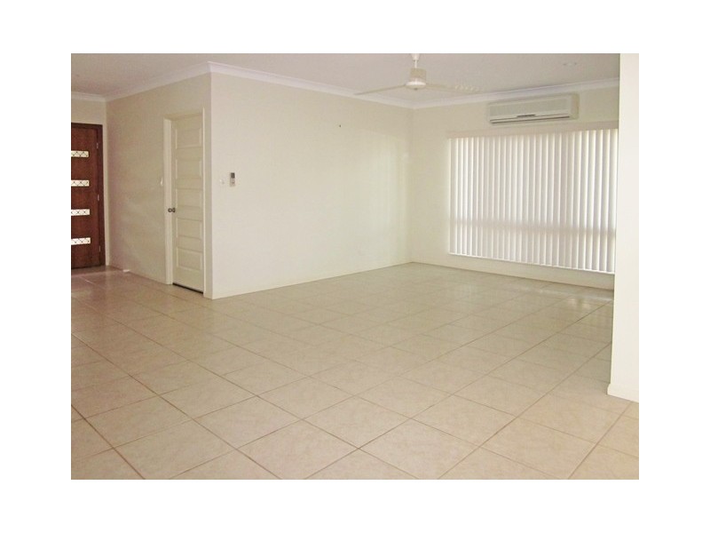 3 Chystanthus Street, Trinity Park QLD 4879