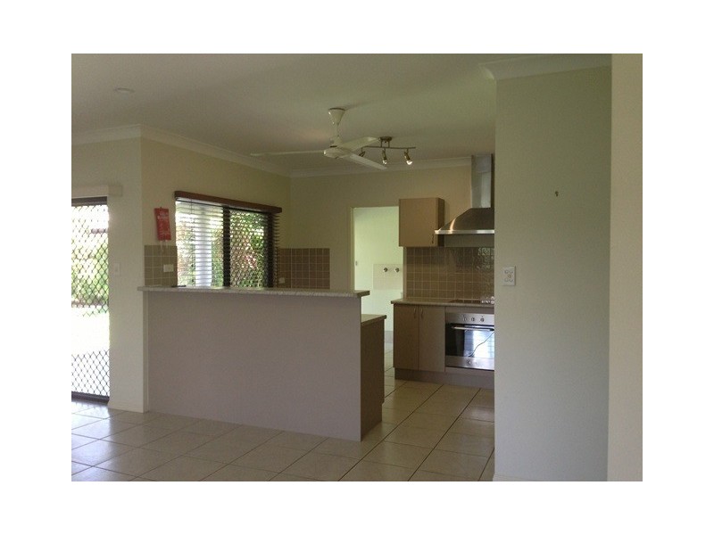 3 Chystanthus Street, Trinity Park QLD 4879
