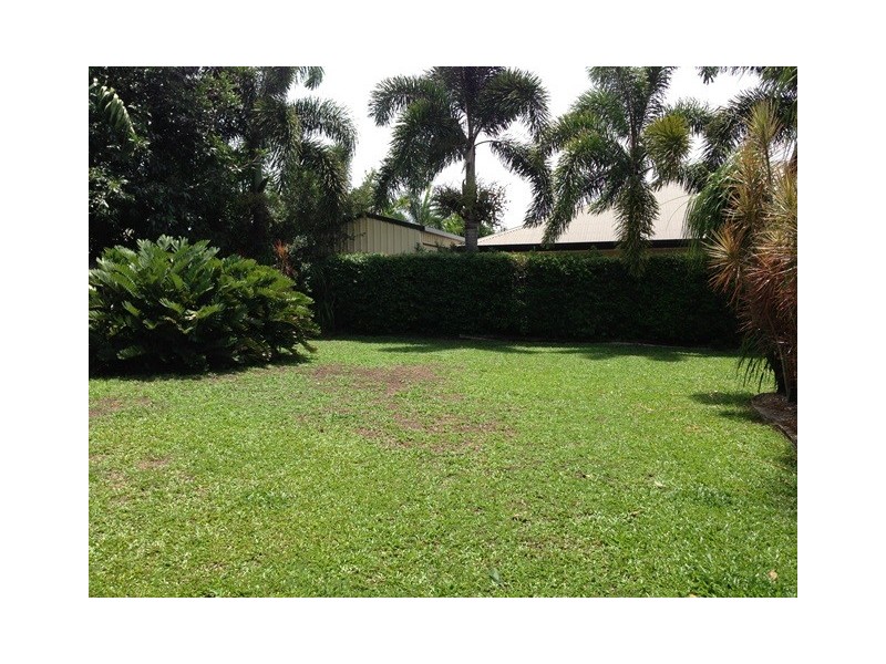 3 Chystanthus Street, Trinity Park QLD 4879