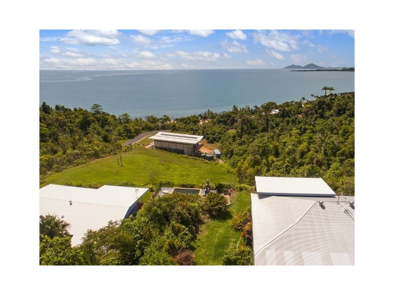 34 Holt Road, Garners Beach QLD 4852
