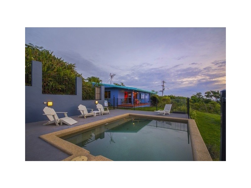 34 Holt Road, Garners Beach QLD 4852